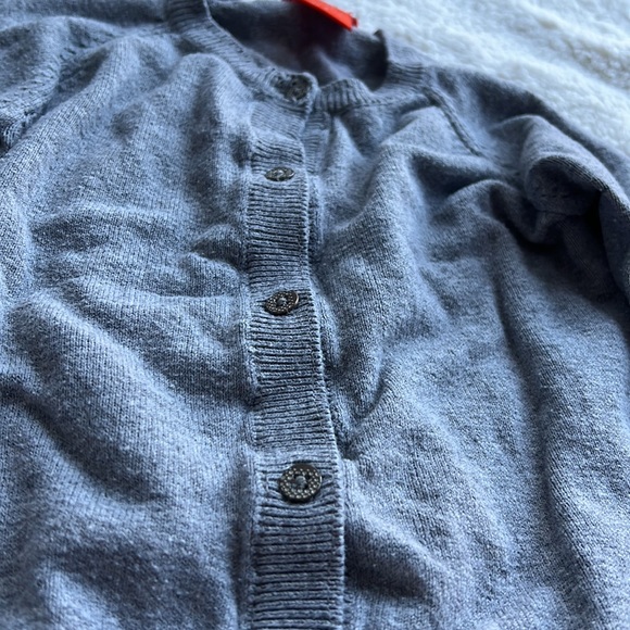 Joe Fresh 3 toddler pullover - Picture 2 of 3